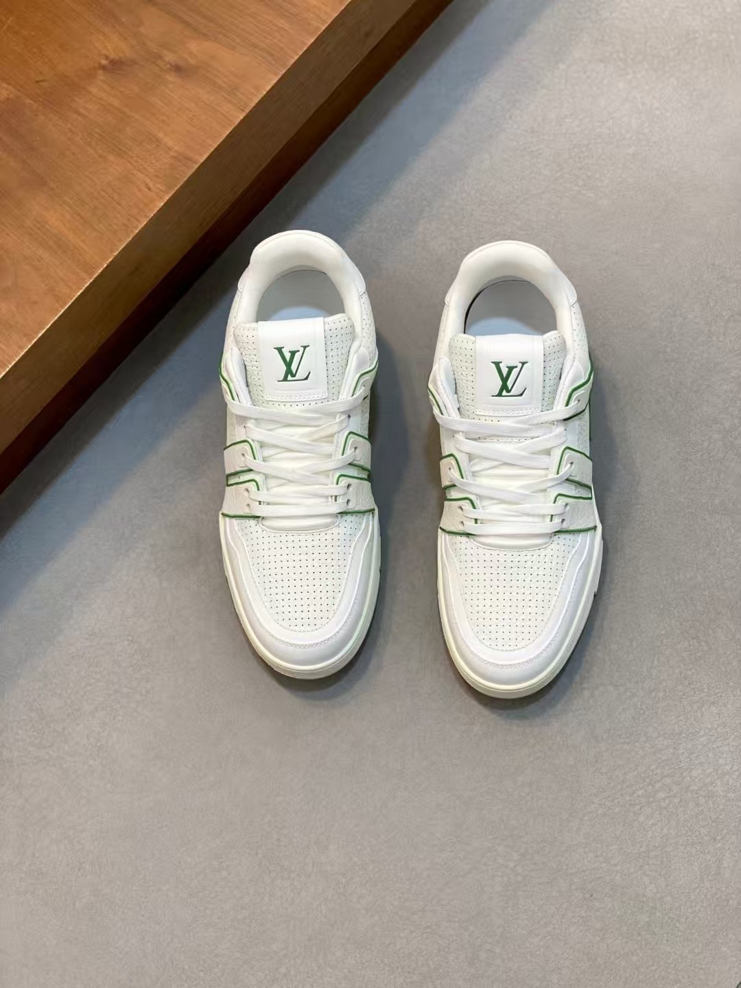 Latest company case about Which is more upscale, Louis Vuitton or Hermès?