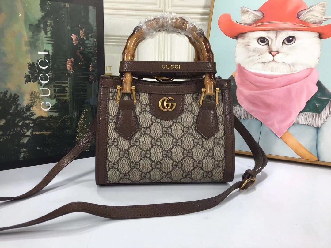 Latest company news about How does Gucci integrate retro elements into modern designs?