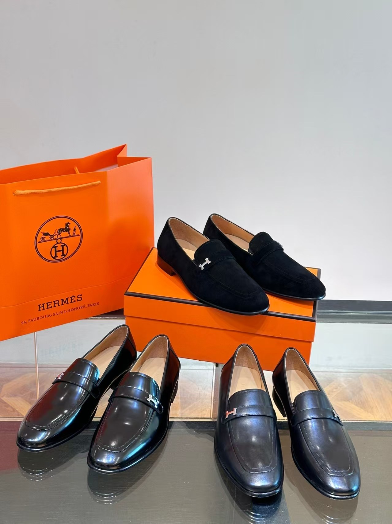 Latest company news about In 2026, a wave of luxury store closures hit, with over a thousand inefficient stores globally shutting down
