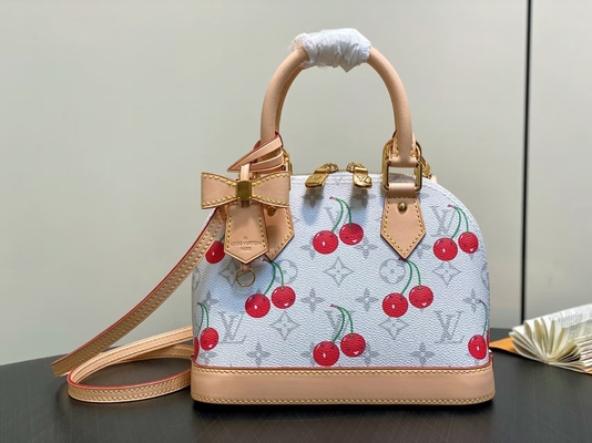 Cowhide LV White Designer Crossbody Bag 23.5x17.5x11.5cm Relaxation Style