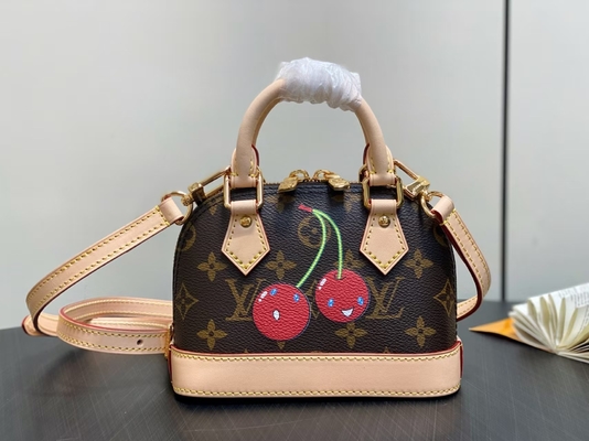 LV Brown Cowhide Crossbody Bag 18x12x8cm Relaxation Style
