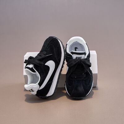 New Korean-Style Luxury Sports Shoes for Children with Durable Rubber, Anti-Slip Sole, and High Breathability