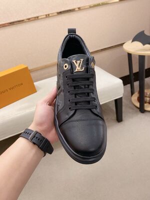 Louis Vuitton Men's Genuine Leather Sneakers with Memory Foam Cushioned Insole for Versatile Casual Wear